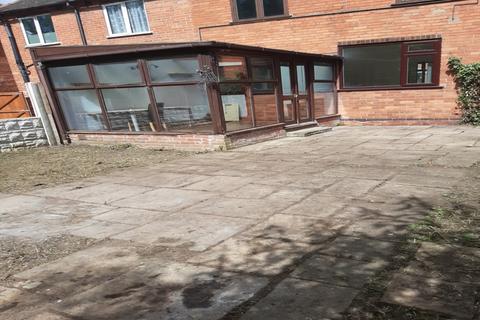 3 bedroom terraced house to rent, Beeston Road, Nottingham NG7