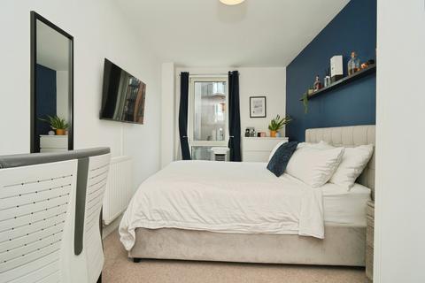 2 bedroom apartment for sale, Lockgate Square, Salford M5