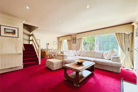 9 Messeter Place, London, SE9 5DP