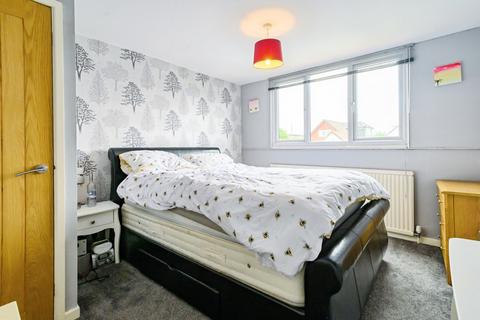 143 Cotswold Crescent, Bury, BL8 1QL