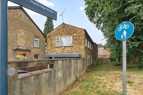 Office for sale, 40 New Windsor St Uxbridge UB8 2TU