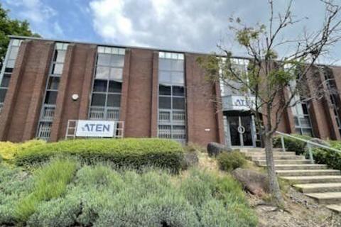 Warehouse to rent, 466 Malton Ave Slough SL1 4QU