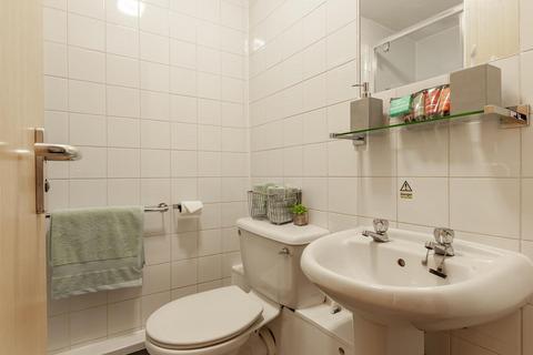 1 bedroom in a flat share to rent, Brook Street, Preston PR1