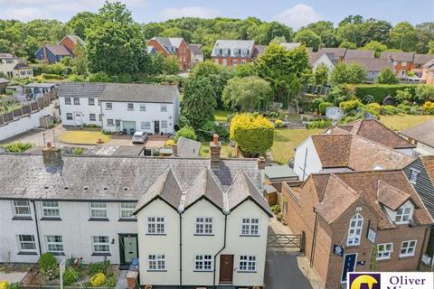 3 bedroom end of terrace house for sale, Buntingford Road, Puckeridge, Herts