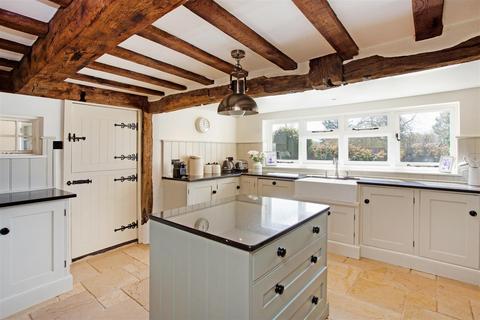 5 bedroom detached house for sale, Collier Street, Tonbridge