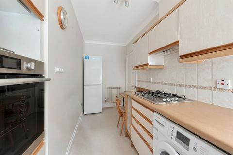9 Weir Gardens, Pershore, WR10 1DX