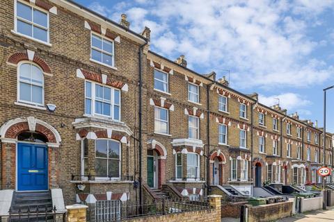 Lansdowne Way, London SW8