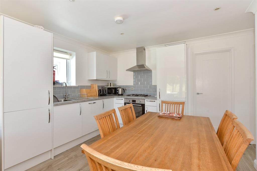 Kitchen/ Living Room