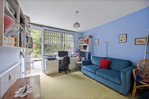3 bedroom apartment for sale, Belsize Grove, Belsize Park NW3