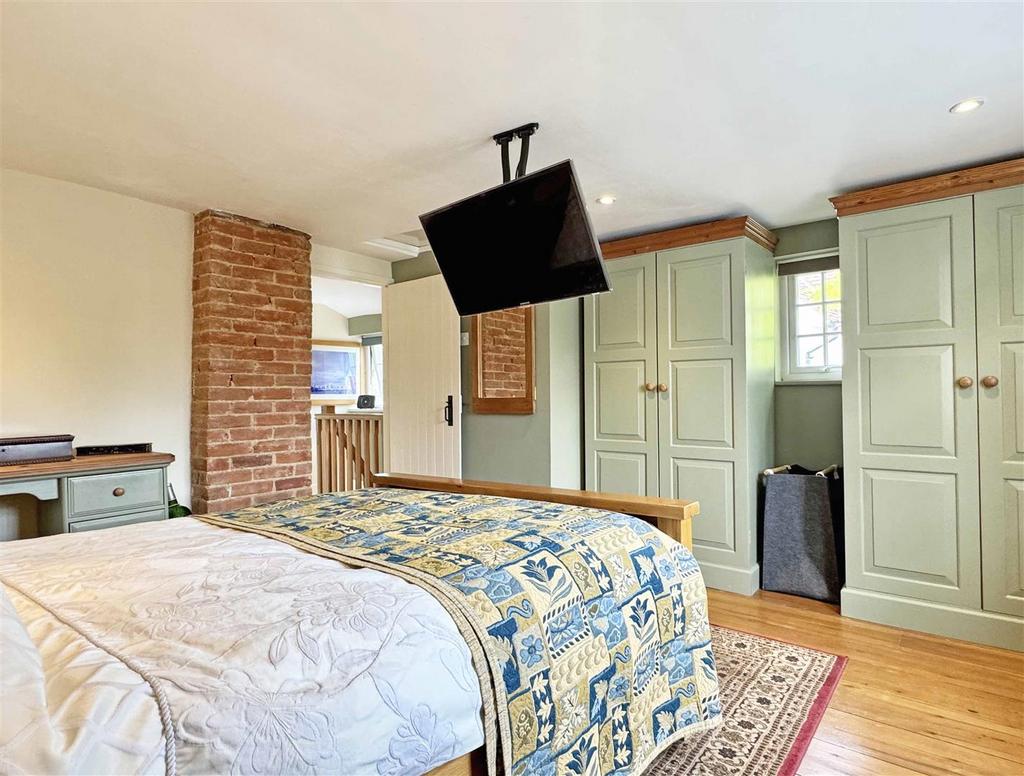 Master Bedroom c.jpg