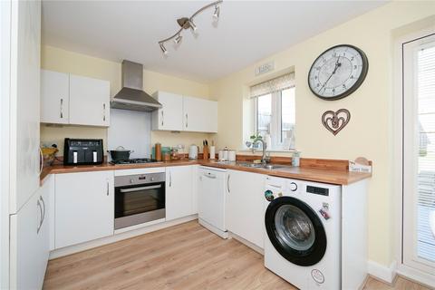 2 bedroom end of terrace house for sale, Mill Holme Fold, Bradford BD10