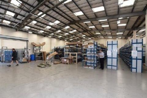 Warehouse to rent, 8 Bath Rd Bristol BS4 5NL