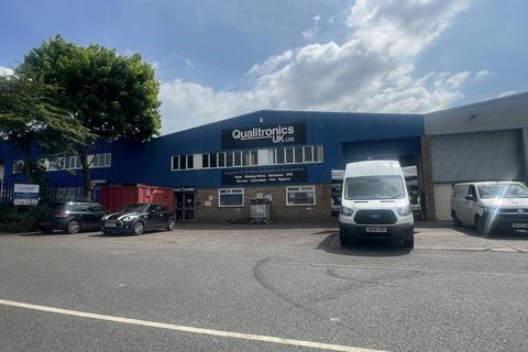 Warehouse to rent, 8 Bath Rd Bristol BS4 5NL