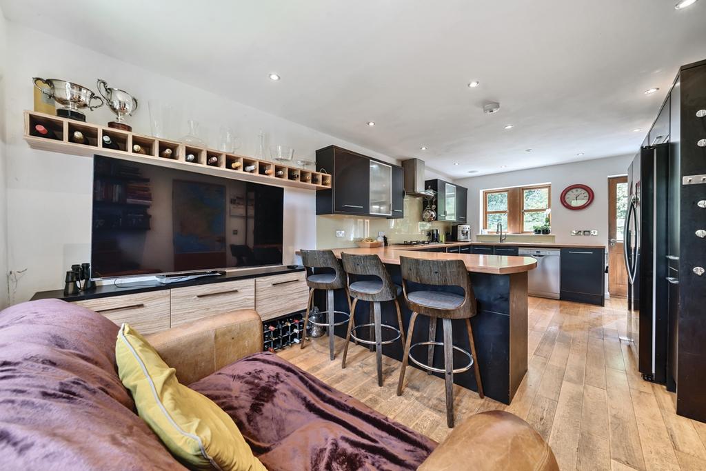 Breakfast Kitchen
