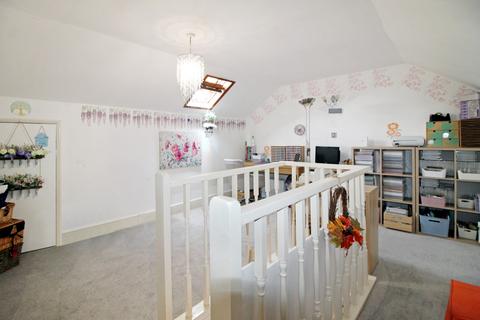 2 bedroom terraced house for sale, Netley Street,  Farnborough, GU14