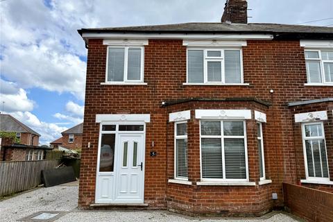 3 bedroom semi-detached house for sale, St. Cuthbert Road, Bridlington, East Riding of Yorkshire, YO16
