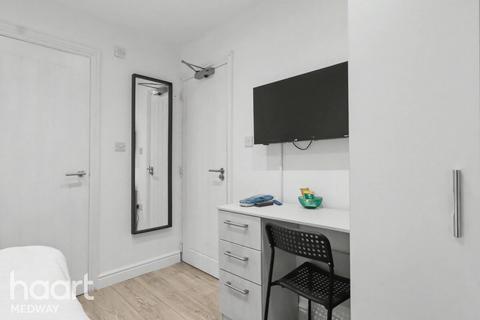 1 bedroom in a house share to rent, Cuxton Road, ROCHESTER