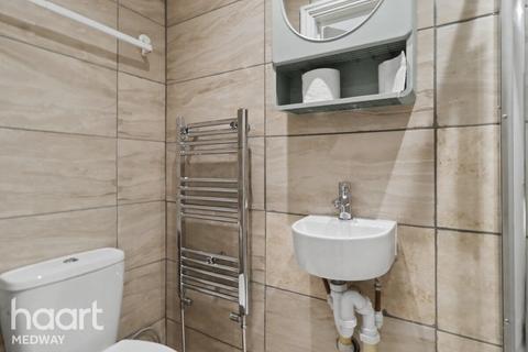 1 bedroom in a house share to rent, Cuxton Road, ROCHESTER