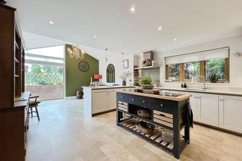 4 bedroom detached house for sale, Stone Street, Stanford