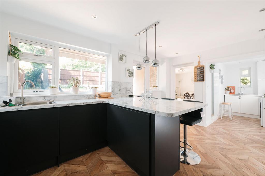 27 Coleridge Close-09.jpg