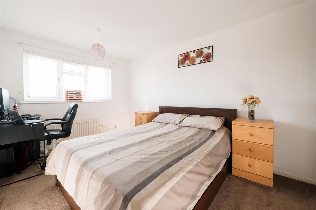 27 Coleridge Close-21.jpg