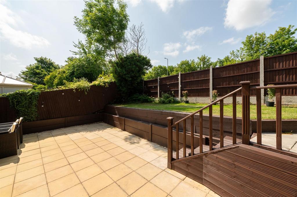 27 Coleridge Close-33.jpg