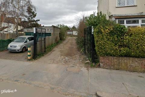 undefined, Ashburton Avenue, Croydon CR0