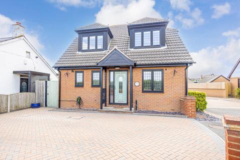 4 bedroom detached house for sale, Farm View, Rayleigh, SS6