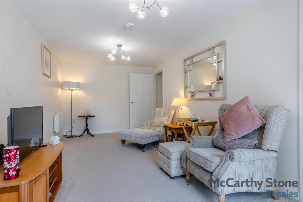 8653501-interior15.jpg