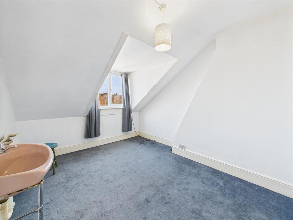 Bedroom: