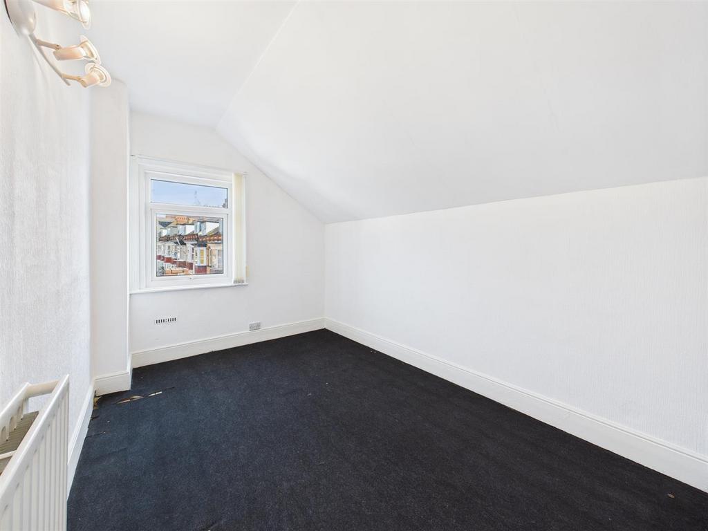 Bedroom: