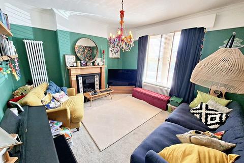 58 Cross Hill, Ecclesfield, Sheffield, S35 9WT
