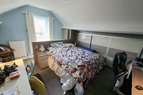 58 Cross Hill, Ecclesfield, Sheffield, S35 9WT