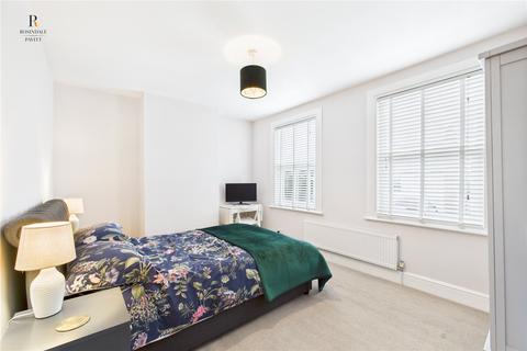 42 Mellows Road, Wallington, SM6 8PS
