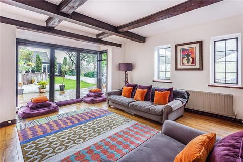 4 bedroom detached house for sale, Great Quarry, Surrey GU1