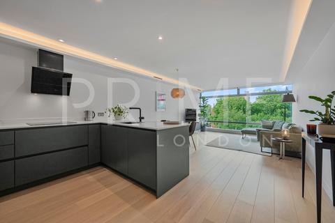 3 bedroom apartment to rent, Parliament View Apartments, 1 Albert Embankment, London
