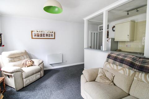 1 bedroom maisonette for sale, Vesey Close,  Farnborough , GU14