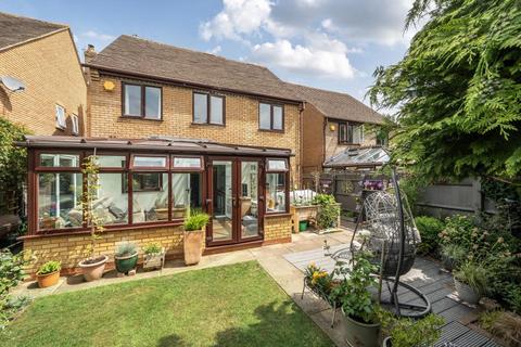 12 Schofield Gardens, Witney, OX28 1JY
