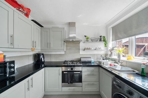 4 bedroom semi-detached bungalow for sale, Gordon Avenue, Ashton-In-Makerfield, WN4
