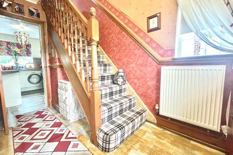 3 bedroom semi-detached house for sale, Sycamore Green, Dudley DY1
