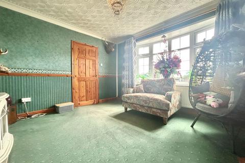 3 bedroom semi-detached house for sale, Sycamore Green, Dudley DY1