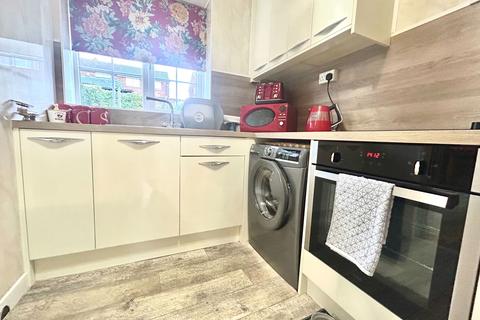 3 bedroom semi-detached house for sale, Sycamore Green, Dudley DY1