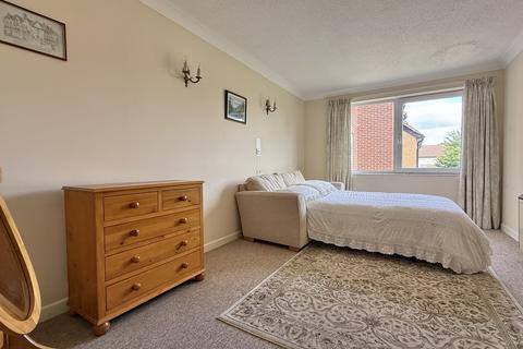 2 bedroom flat for sale, Hometeign House, Salisbury Road, Newton Abbot