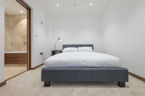 Studio to rent, Diss Street, Shoreditch, London, E2