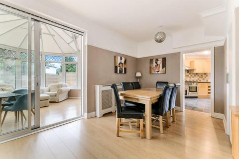 26 Sandringham Road, Worcester Park, KT4 8XW