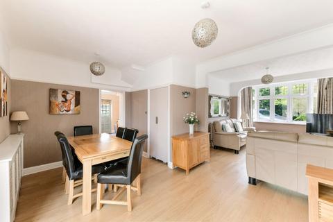 26 Sandringham Road, Worcester Park, KT4 8XW