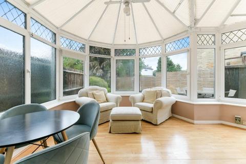 26 Sandringham Road, Worcester Park, KT4 8XW