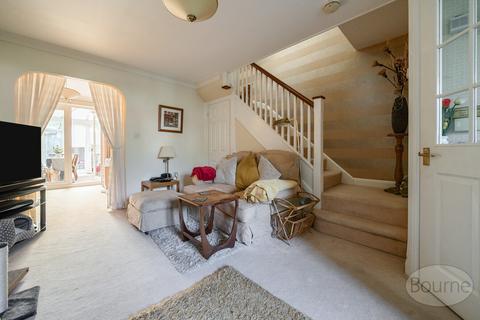 12 Lynchmere Place, Guildford, GU2 9UU