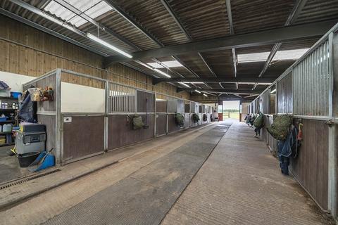Farm for sale, Quainton Road, North Marston