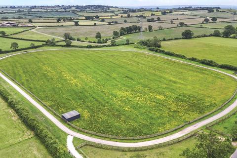 Farm for sale, Quainton Road, North Marston